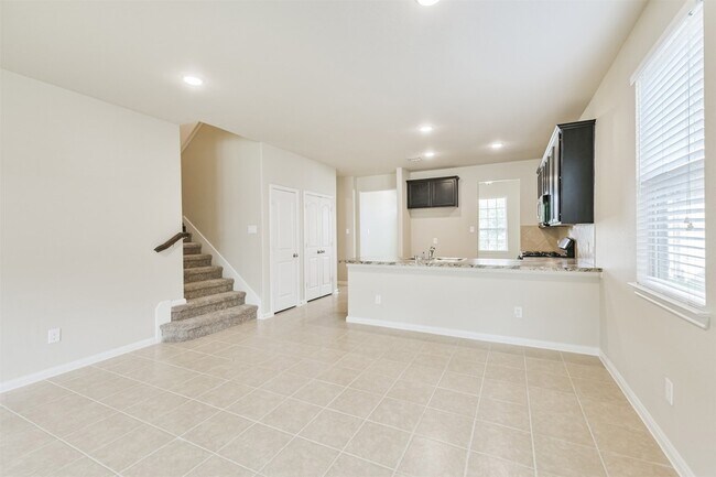 Building Photo - 12638 Silver Winter Trl