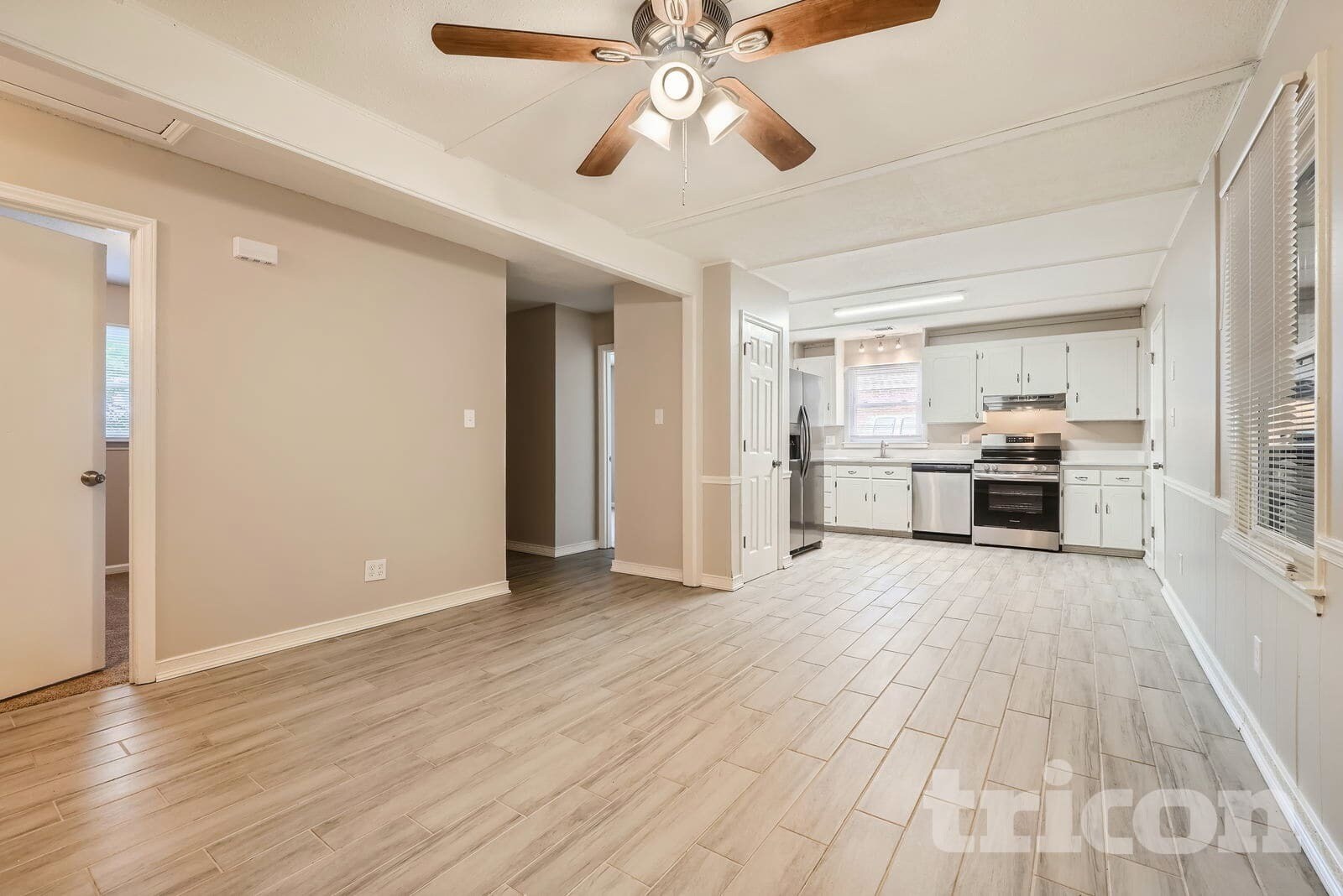 Building Photo - 5313 Larewood Dr