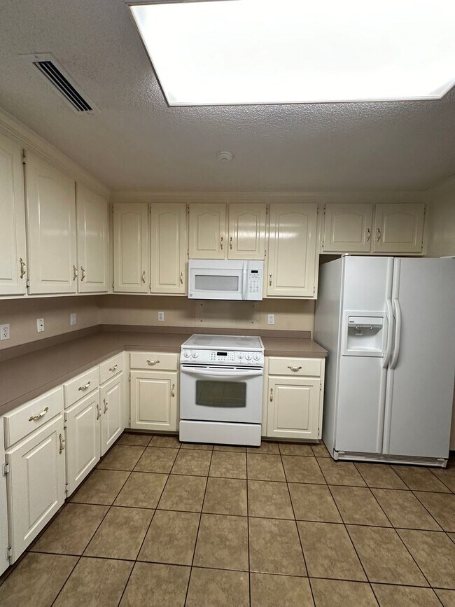 Building Photo - Enterprise Country Club!  Short Term Renta...
