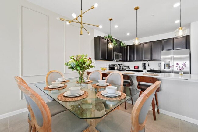 Building Photo - 1053 Splash Shot Pl