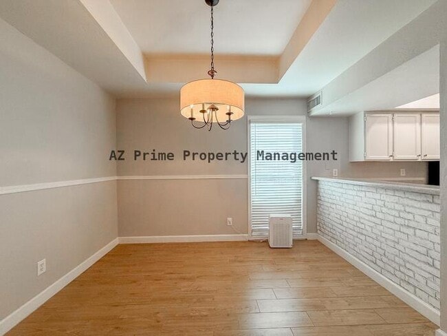 Building Photo - 13817 N 42nd St