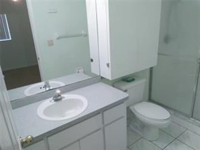 Building Photo - 55+ Community, Affordable, Lovely 2 bedroo...