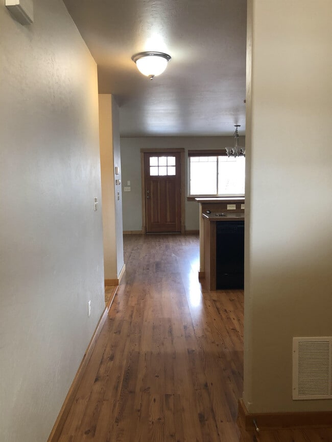 Building Photo - 2961 N 27th Ave