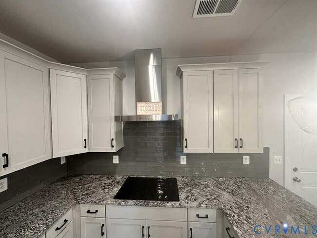 Building Photo - 579 Hazel Pl