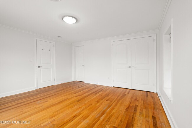 Building Photo - 139 Brighton Ave