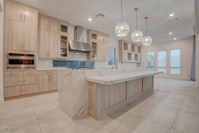 Building Photo - 230 Carmel Sky St