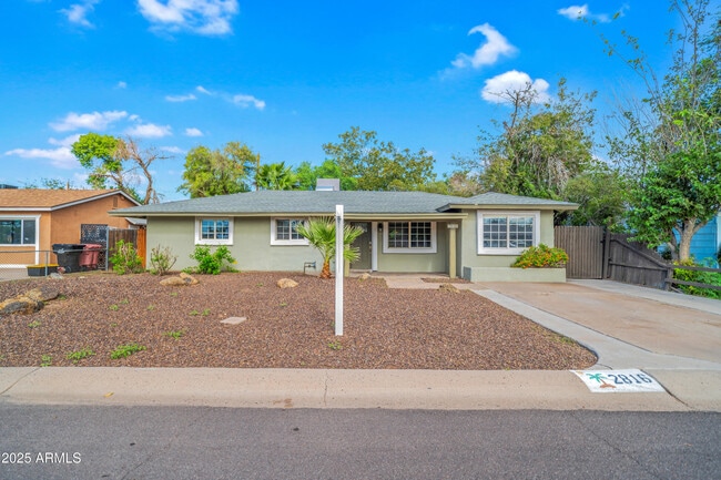 Primary Photo - 2816 N 70th St