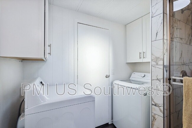 Building Photo - #2 437 Riverfront Drive