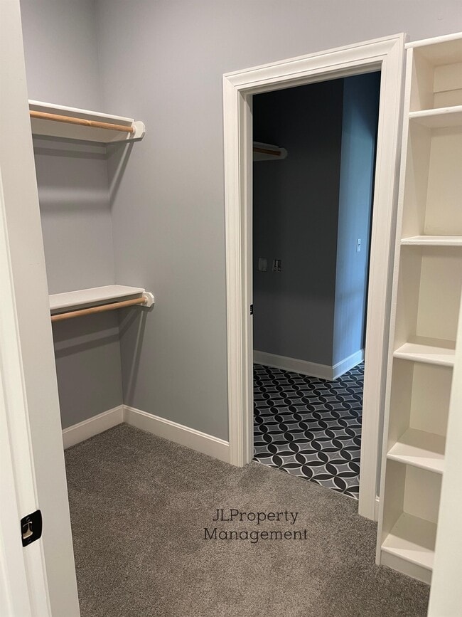 Building Photo - 15332 Jessica St