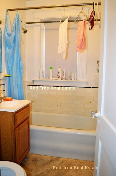 Building Photo - 88 Washington St