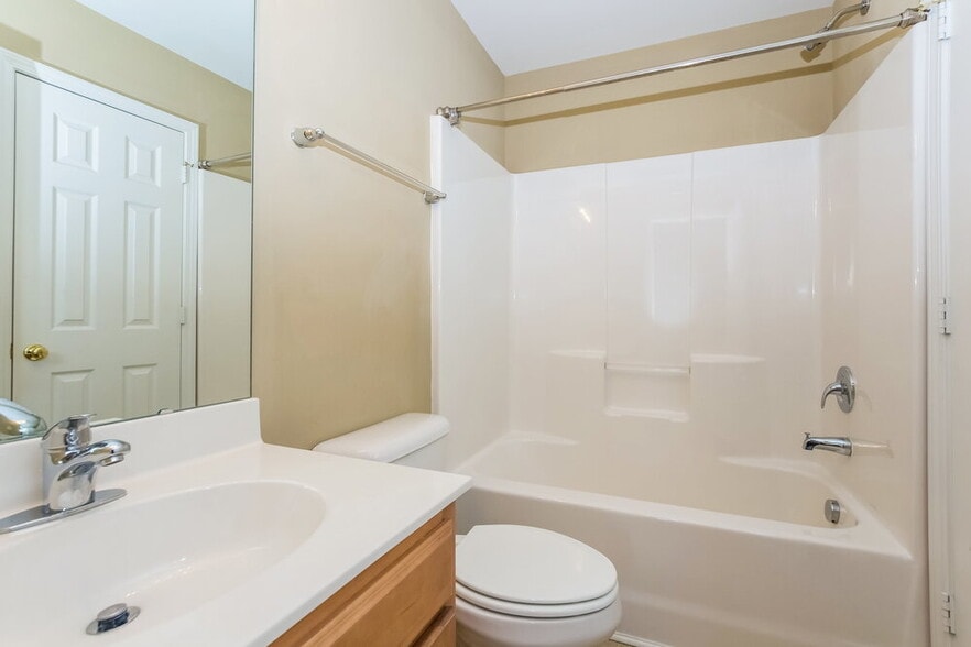 Building Photo - 4049 Eastford Court