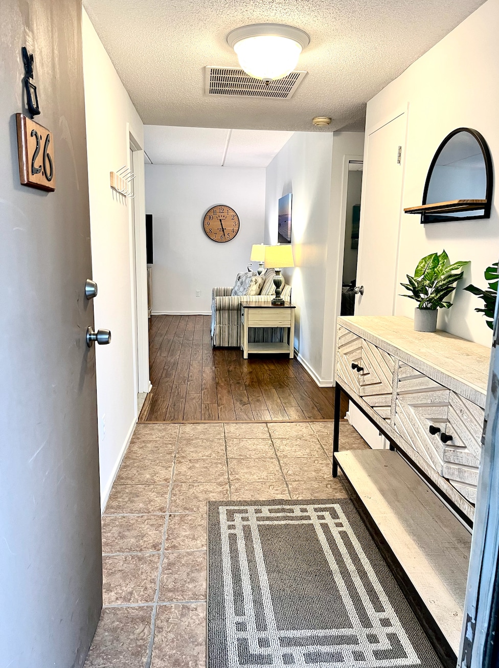 Entry into spacious living room - 85 Viscount Dr