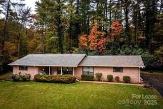 Building Photo - 102 Arbor Ln