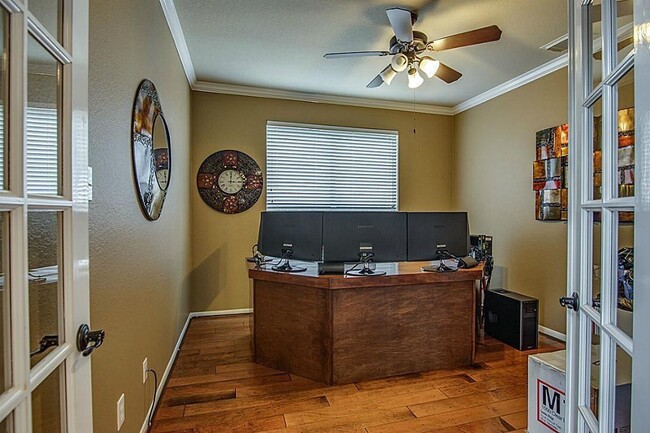 Building Photo - 9422 Cheslyn Ct