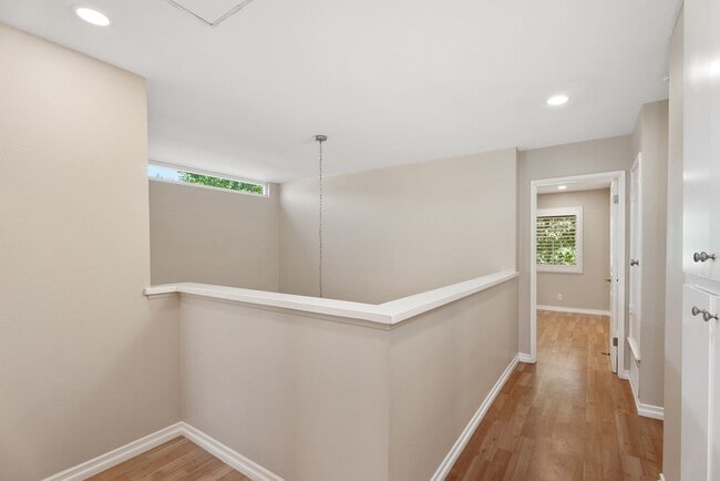 Building Photo - Beautiful Yorba Linda 3 Bedroom 2.5 Bathro...