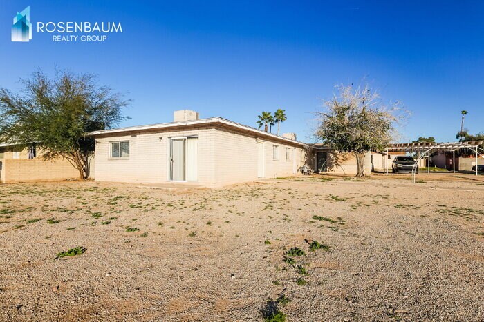 Building Photo - 1000 N Pueblo Dr