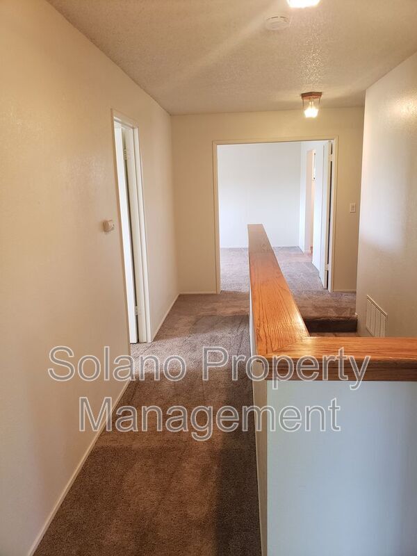 Building Photo - 3210 Mustang Cir