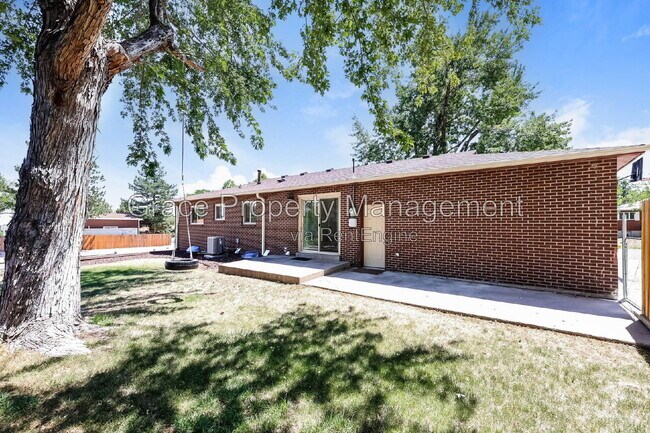 Building Photo - 12396 W Ohio Cir