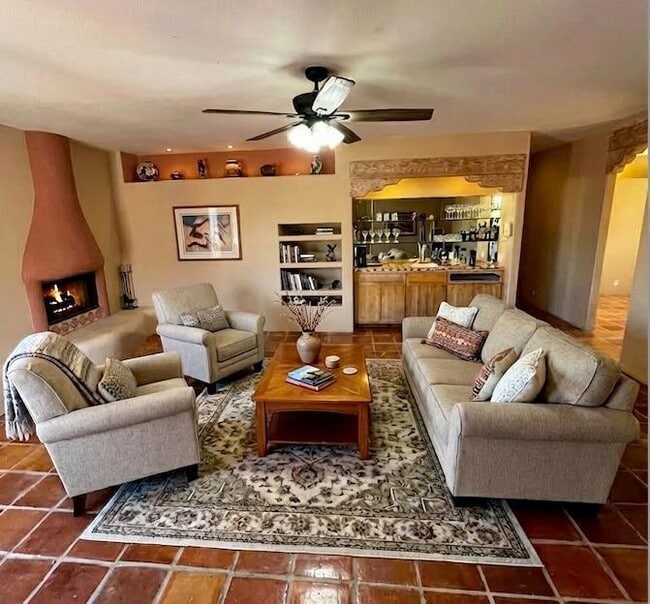 Building Photo - 51260 Avenida Vallejo