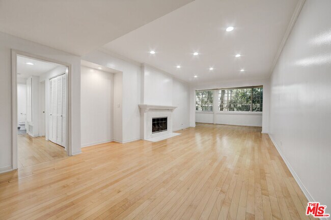 Building Photo - 11939 Gorham Ave