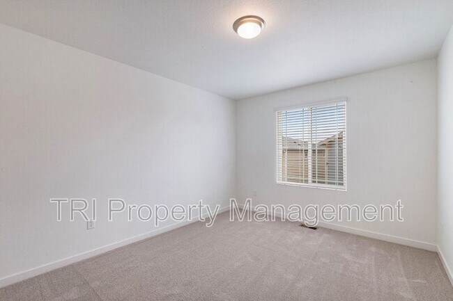 Building Photo - 2675 Painted Turtle Ave