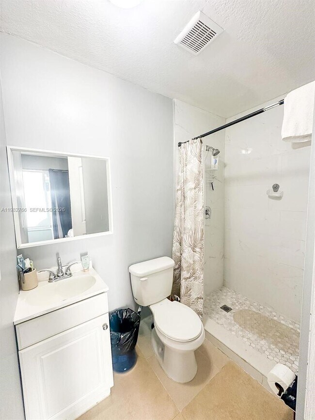 Building Photo - 17228 NW 72nd Ct