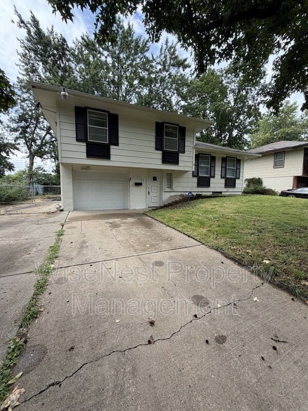 Building Photo - 11724 Fremont Ave