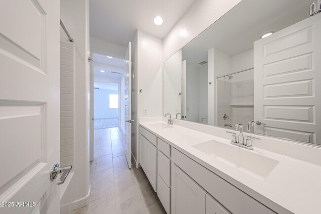Building Photo - 16707 W Chama Dr