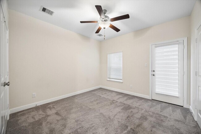 Building Photo - 1411 Adell Rose Ln