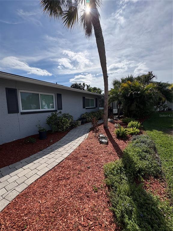 Building Photo - 8434 Boxwood Dr