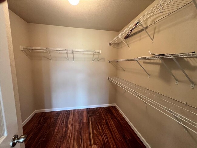 Building Photo - 10924 Reliance Creek Dr