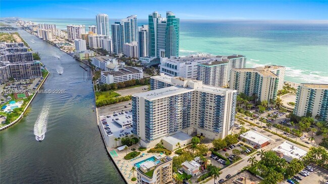 Building Photo - 3800 S Ocean Dr