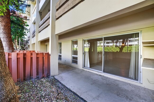 Building Photo - 1700 SE 15th St