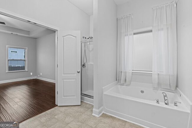 Building Photo - 1209 Heartwood Ave