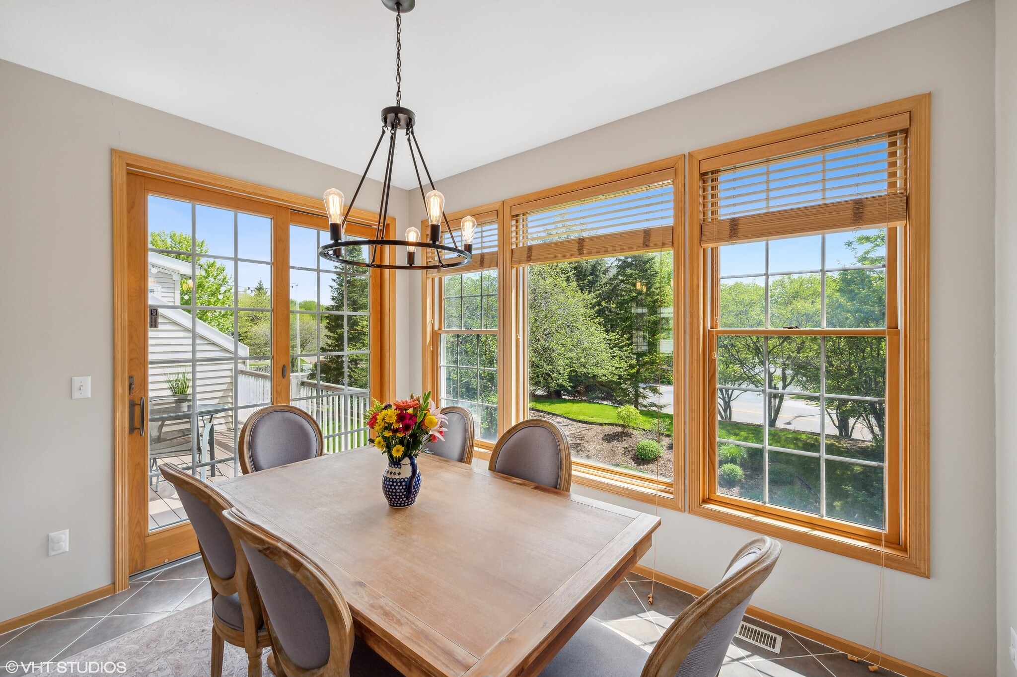 Building Photo - 977 Fairfield Ct