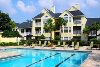 Building Photo - ** FOR SALE w/ FRI Agent ** TW4013