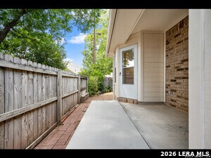 Building Photo - 963 River Rock