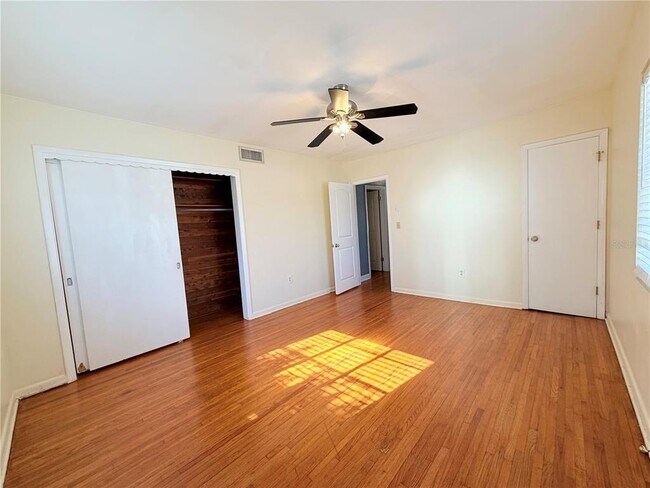 Building Photo - 309 Kerry Dr