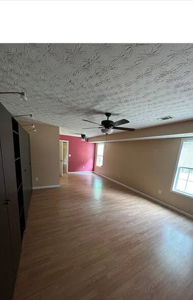 Master br - 70 Trelawney Dr