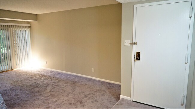 Building Photo - 11818 Breton Ct