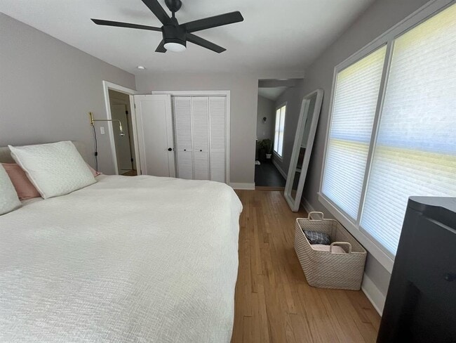 Building Photo - 2211 1/2 Pasadena Dr