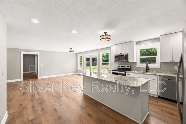 Building Photo - 144 Co Rd 575