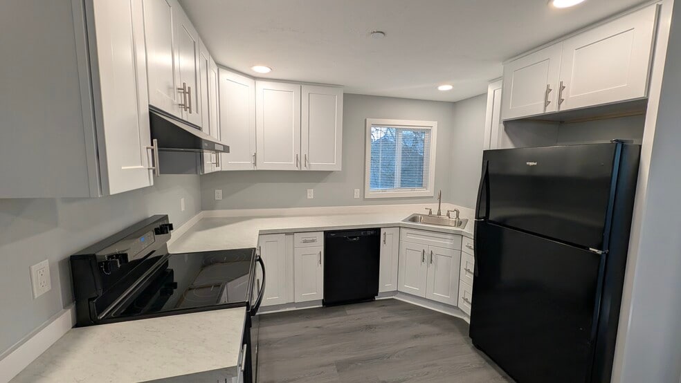 Kitchen - 2378 E 15th Ave