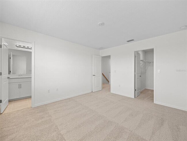 Building Photo - 5728 Haven Ter