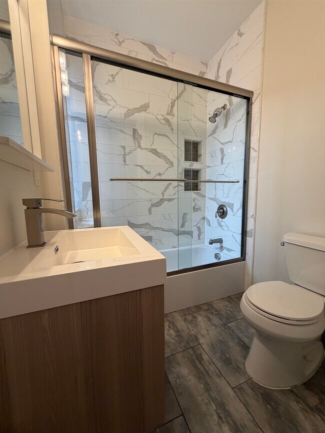 Building Photo - 84 Van Wagenen Ave