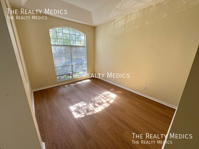 Building Photo - 7823 Fernleaf Dr