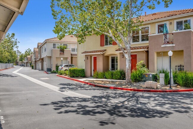 Building Photo - 18014 Flynn Dr