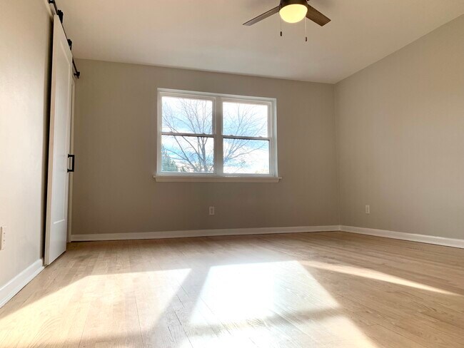 Building Photo - 118 Marcy St