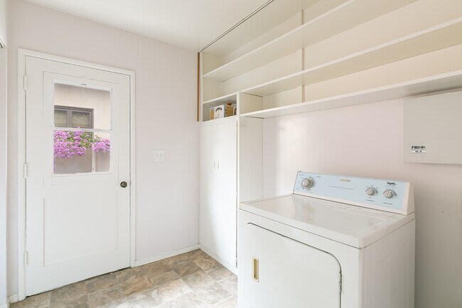 Building Photo - Beautiful 3bed 2ba House for rent!