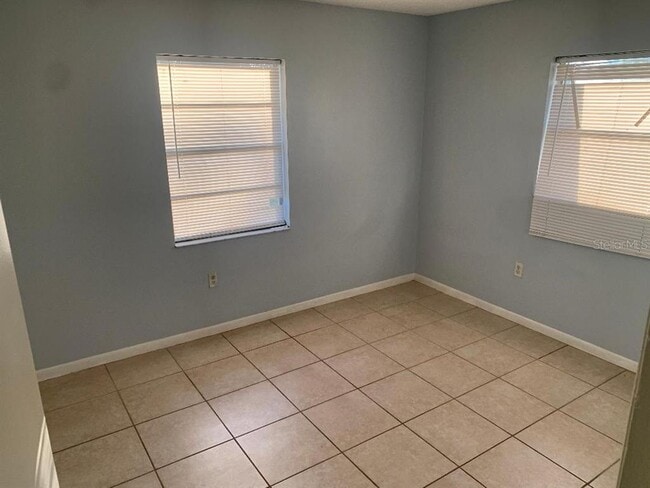 Building Photo - 6035 Crafton Dr